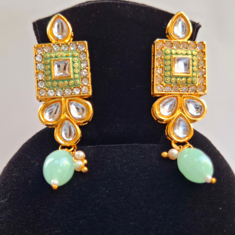 Pachi Kundan Choker Set