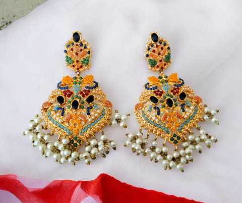 Gulbahar Multi-Stone Pearl Necklace & Matha Tikka Set – Nauratan Inspired Wedding Jewelry