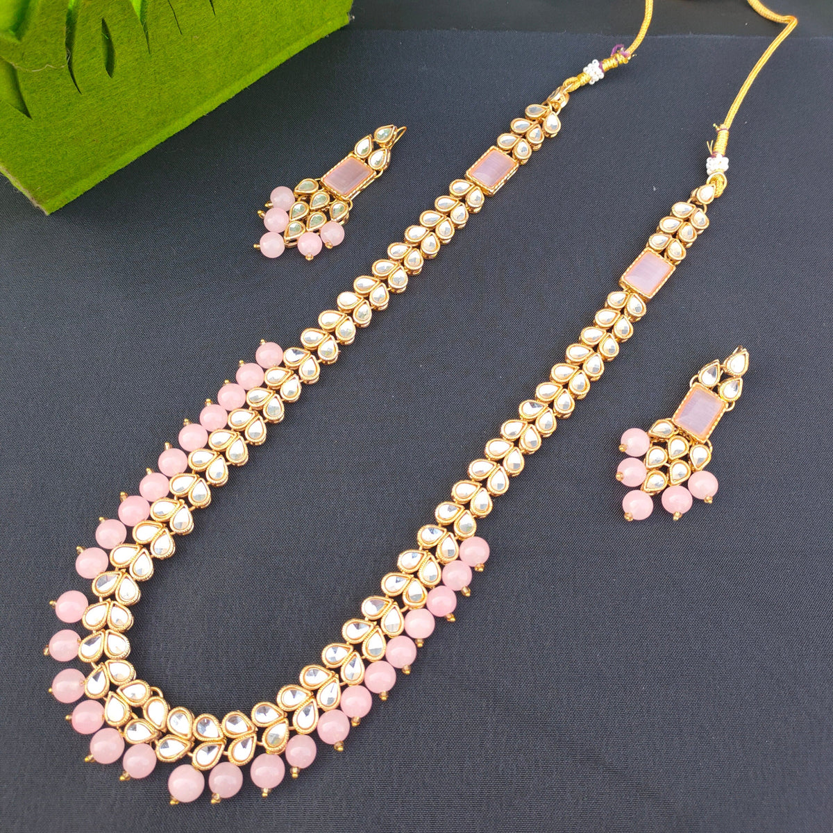 Kundan Mala Set (Baby Pink) – Timeless Bridal Jewelry for Weddings & Festive Occasions
