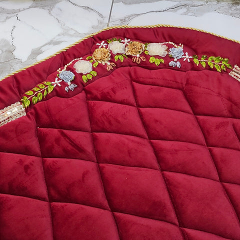 Velvet Prayer Mat Set with Hand-Embroidered Ribbon Flowers – Includes Qur’an & Beads Pouch