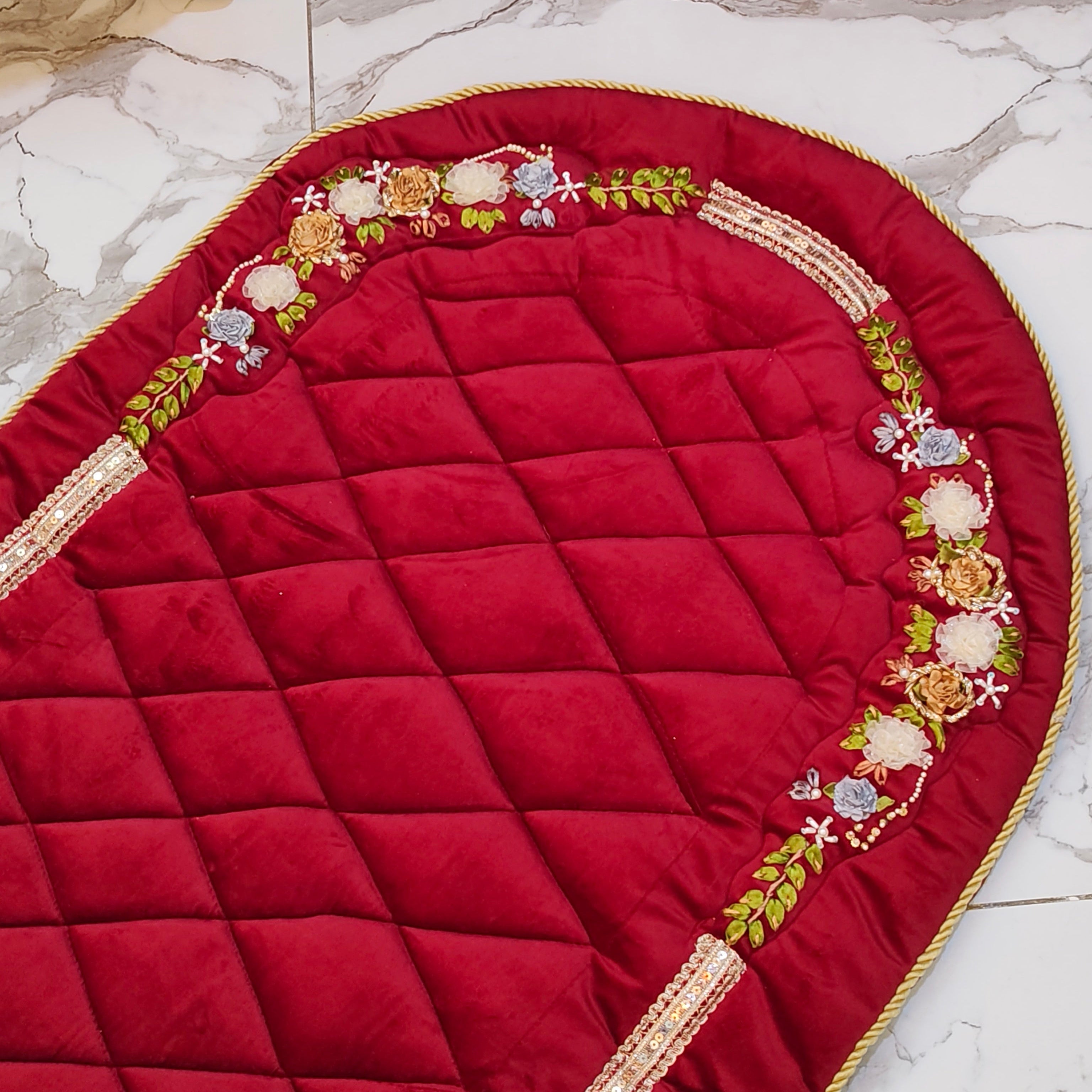 Velvet Prayer Mat Set with Hand-Embroidered Ribbon Flowers – Includes Qur’an & Beads Pouch