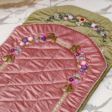 Velvet Prayer Mat Set with Hand-Embroidered Ribbon Flowers – Includes Qur’an & Beads Pouch