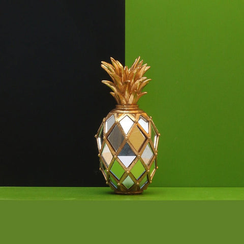 Pineapple Vase Statues - waseeh.com