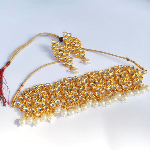 Zarreen Kundan Pearl Choker Set