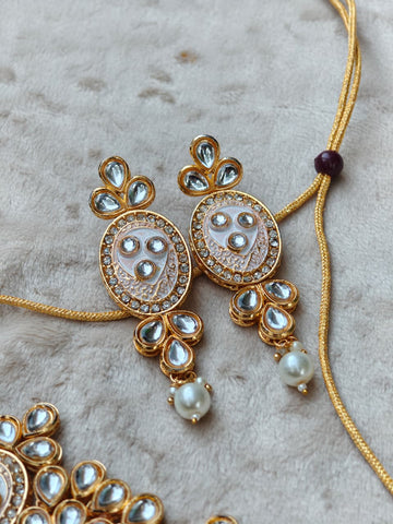 Esha Kundan Meenakari Choker Set – Pearl Bridal Choker with Earrings | Wedding Jewelry Pakistan