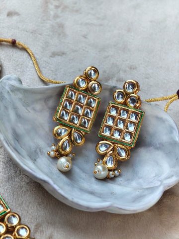 Noor Jahan Kundan Pearl Choker Set – Bridal Gold Choker with Earrings